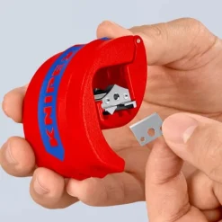 Outlet KNIPEX Coupe-tube pour les tubes en plastique de Ø20 à 50 mm