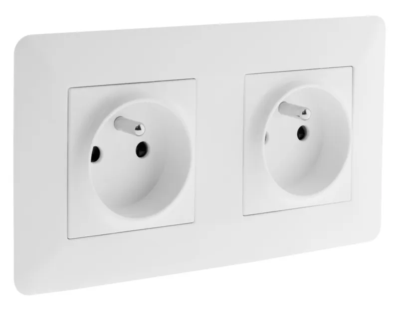 New ZENITECH Double prise 2 pôles + terre artezo pré-câblée