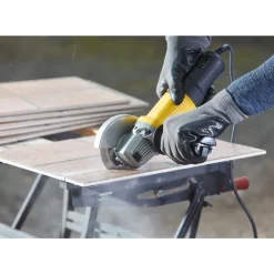 New STANLEY Meuleuse 1 main 125mm 850W