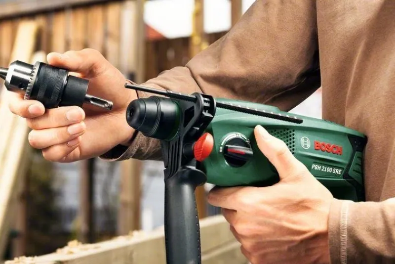Clearance BOSCH Perforateur PBH 2100 SRE