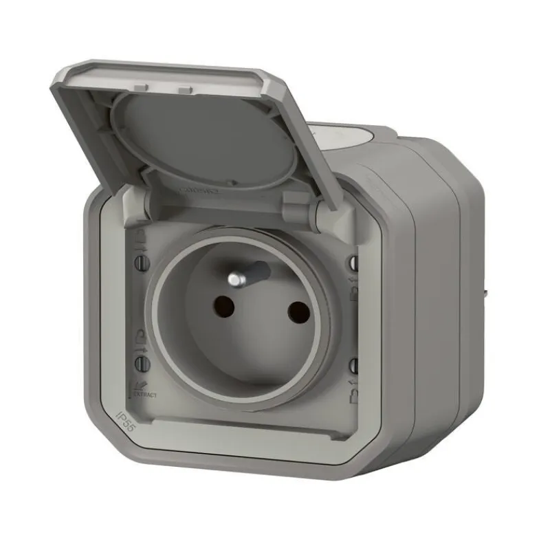 Outlet LEGRAND Prise de courant avec terre étanche à volet Plexo 16A 250V
