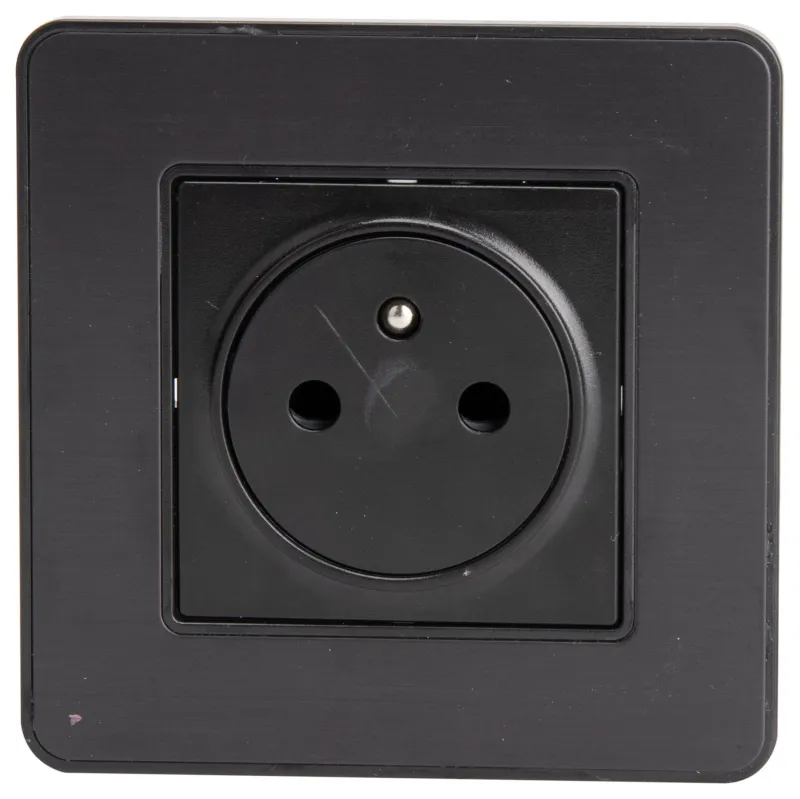 ZENITECH Prise 2 pôles + terre easyeject kouro
