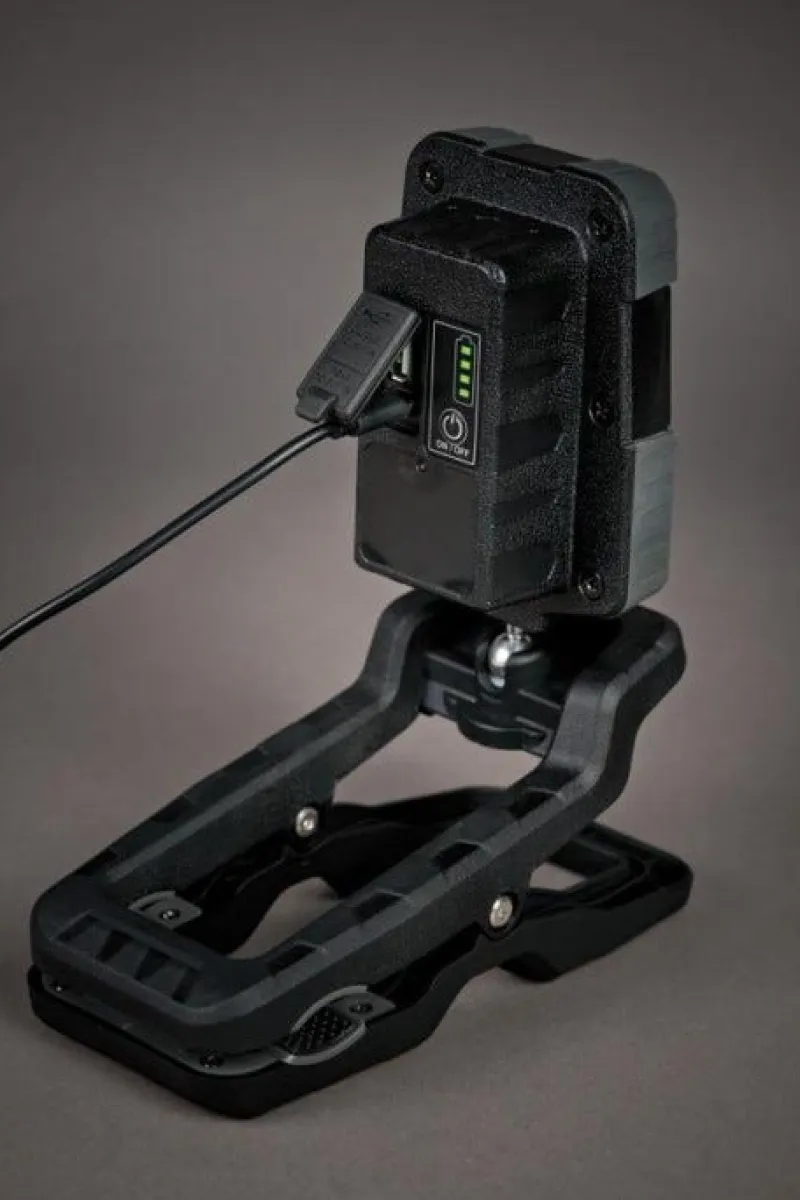 Outlet BRENNENSTUHL Projecteur de chantier LED à pince rechargeable/orientable