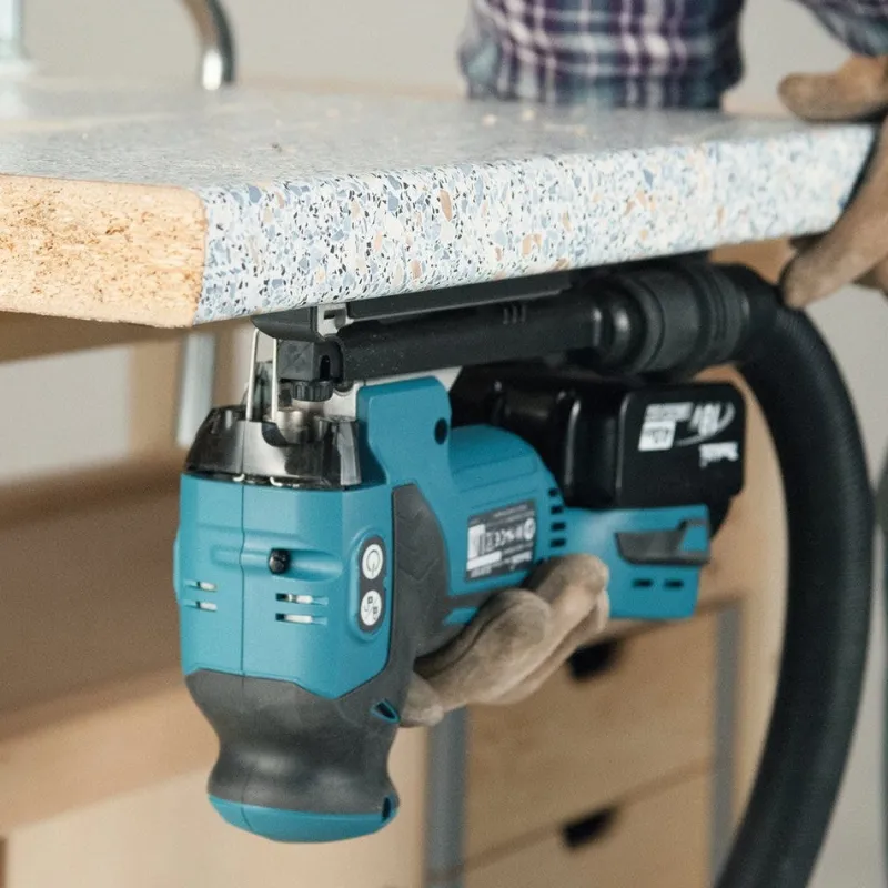 Outlet MAKITA Scie sauteuse LXT DJV181ZJ 18V Li-Ion (produit seul)